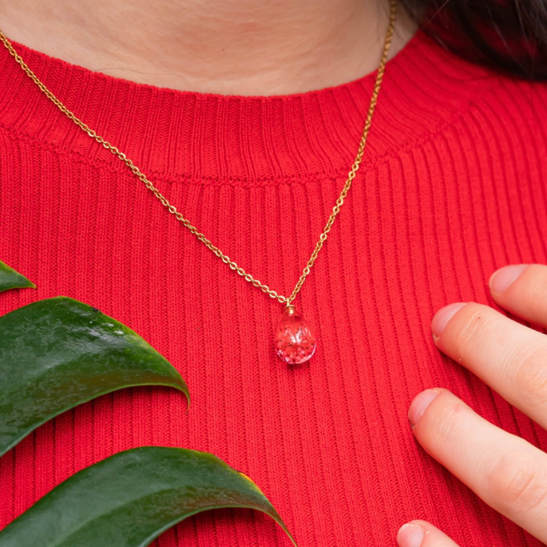 Parure collana e orecchini in acciaio inossidabile e ciondolo in resina con Pizzo della regina Anna rosso