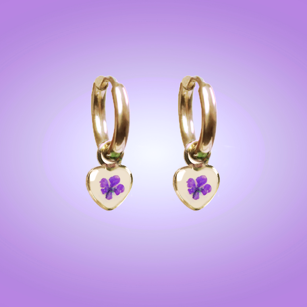 Orecchini a cerchio piccoli in acciaio inox con ciondolo a cuore e Pizzo della regina Anna viola