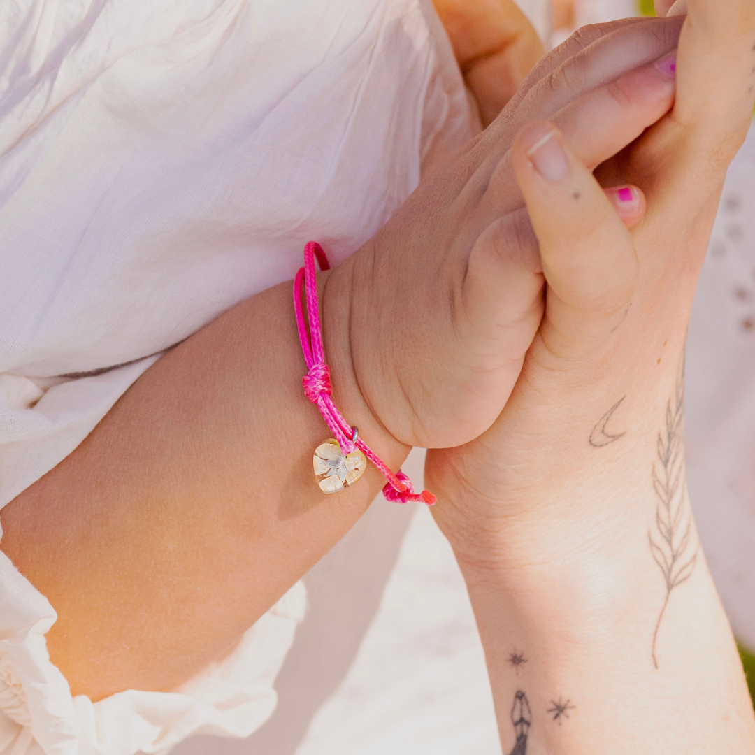 Bracciale con fiore vero Biancospino con cordino regolabile - SELEZIONA COLORE
