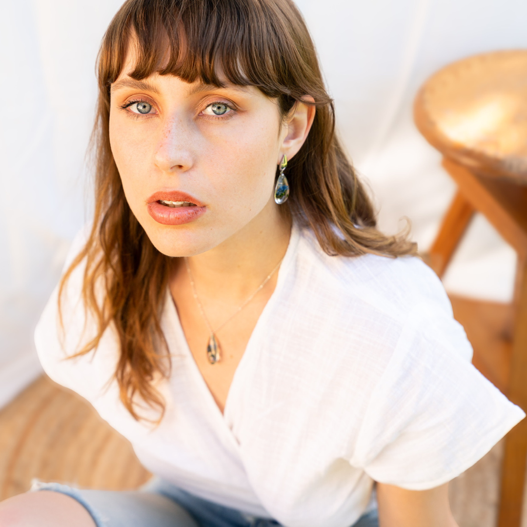 Orecchini Pendenti in Resina con Fiori Veri di Nontiscordardimé - RUGIADA, Acciaio Inox