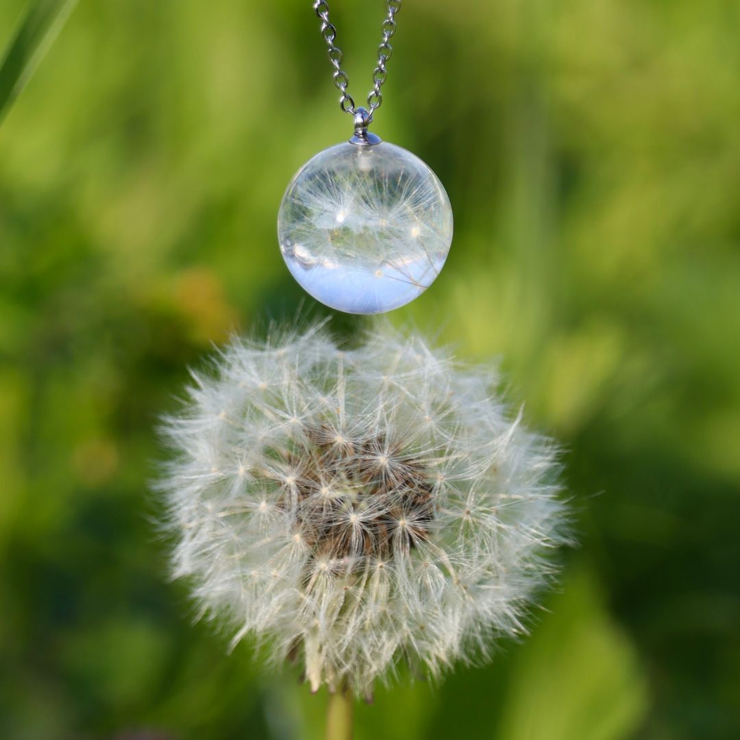 Collana sfera con fiore vero Soffione- collezione BOLLE