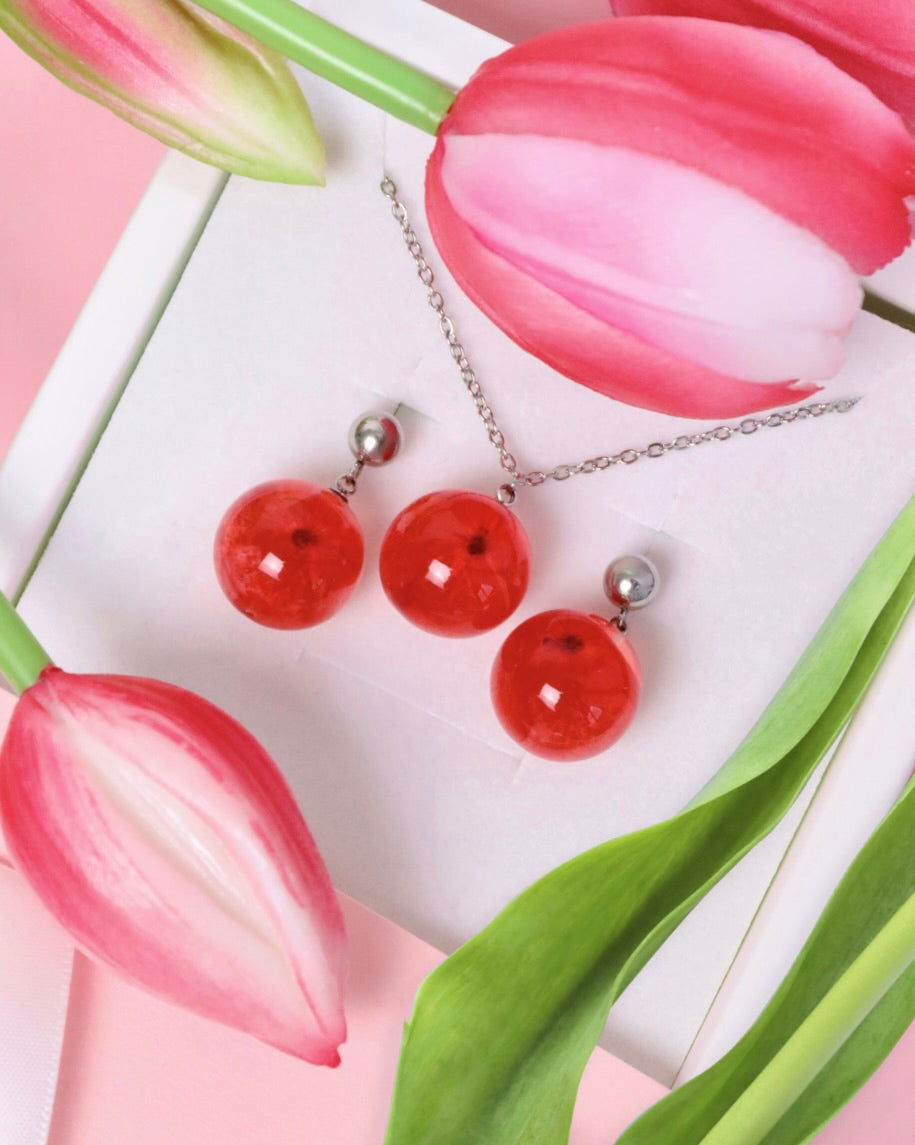 Parure collana e orecchini BOLLA in acciaio inossidabile e ciondolo in resina con Ortensia rossa