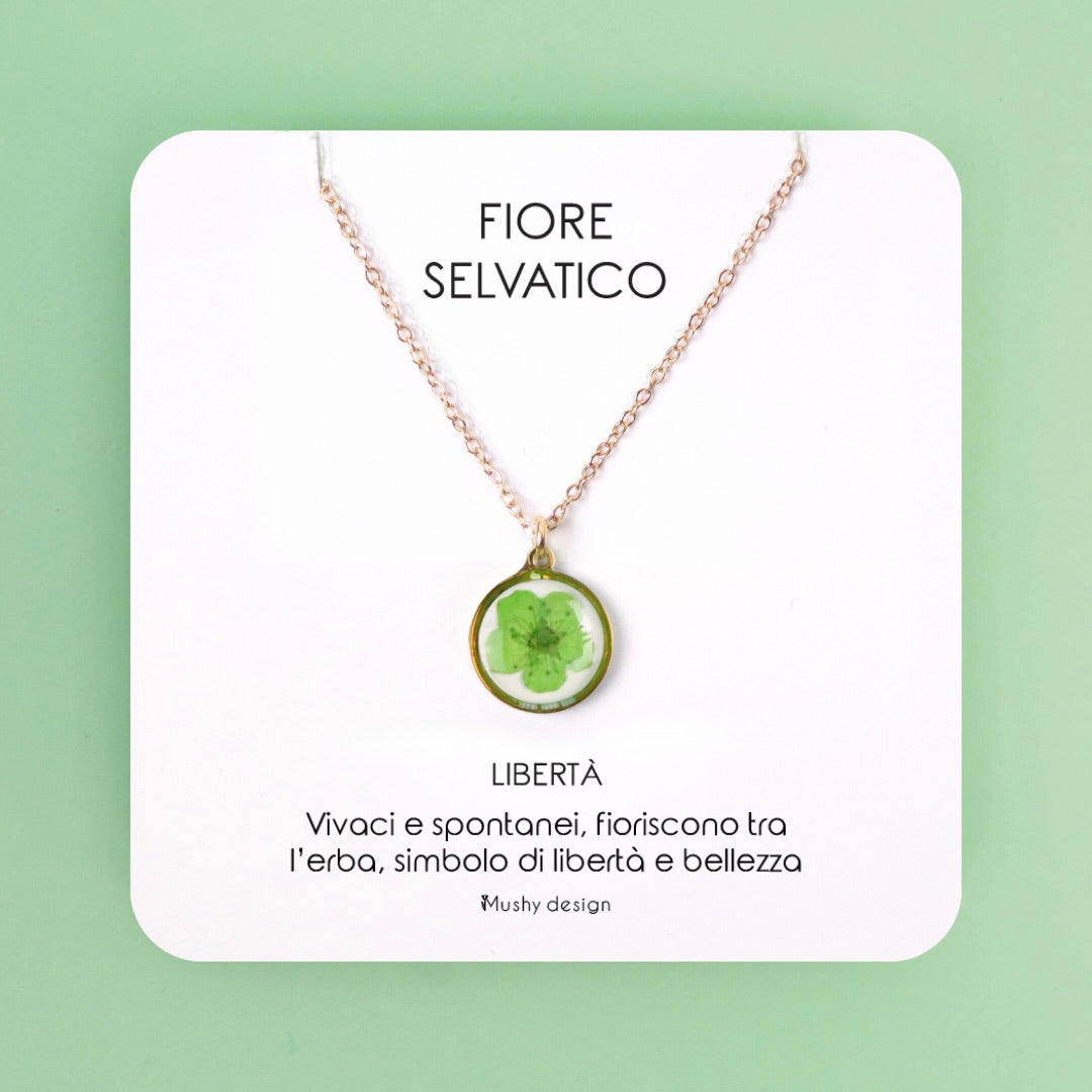 Collana in acciaio inossidabile e ciondolo in resina con fiore verde