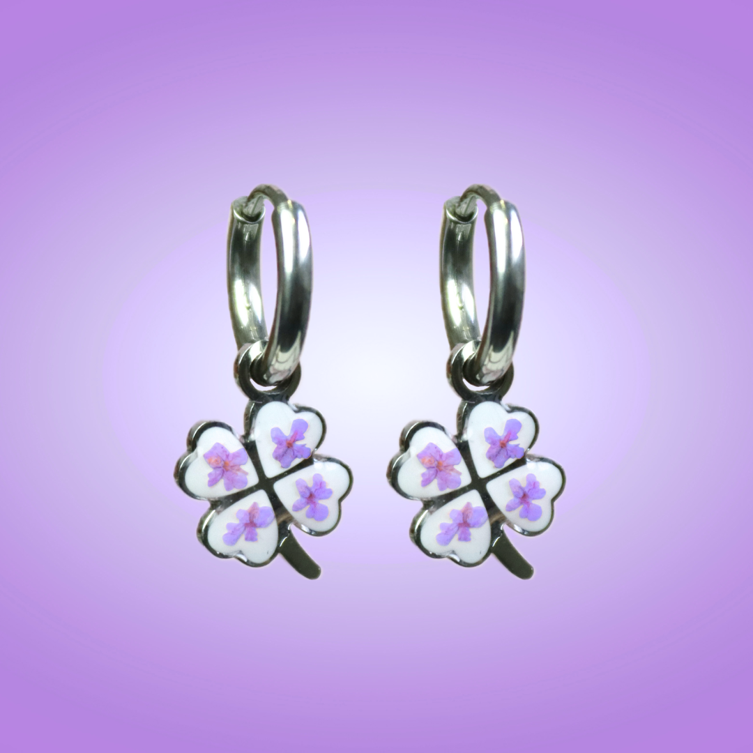 Orecchini a cerchio piccoli in acciaio inox con ciondolo Quadrifoglio e fiore Pizzo della regina Anna viola