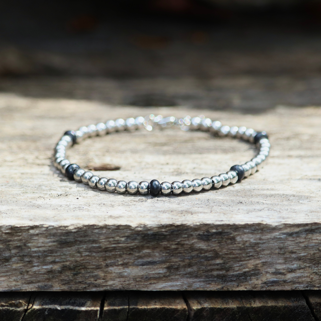 Bracciale uomo in acciaio inox con perline in cocco tinto