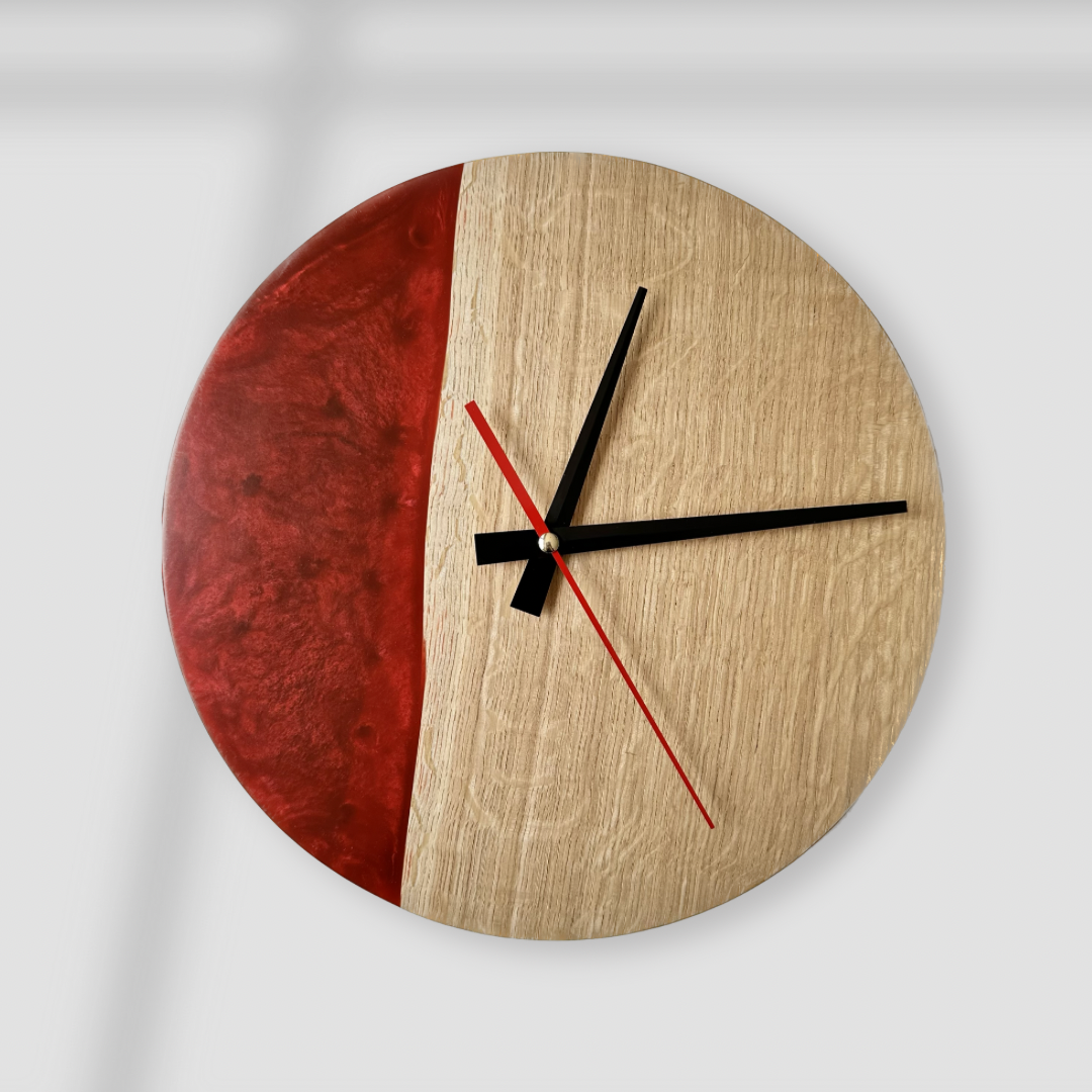 Orologio da parete in legno e resina rossa Ø27cm – mushydesign