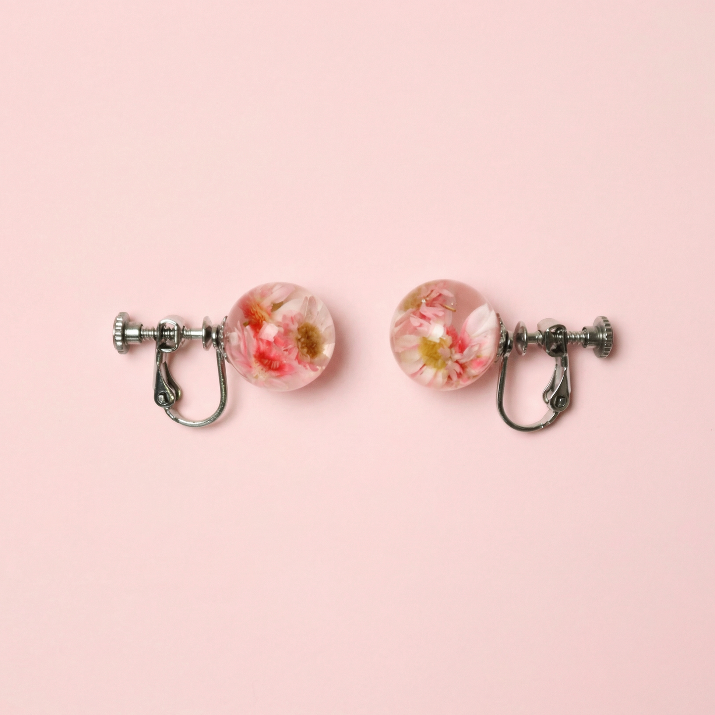 Orecchini a Clip in Resina con Fiori Veri Glixia Rosa – Lobo Senza Foro, Acciaio Inox