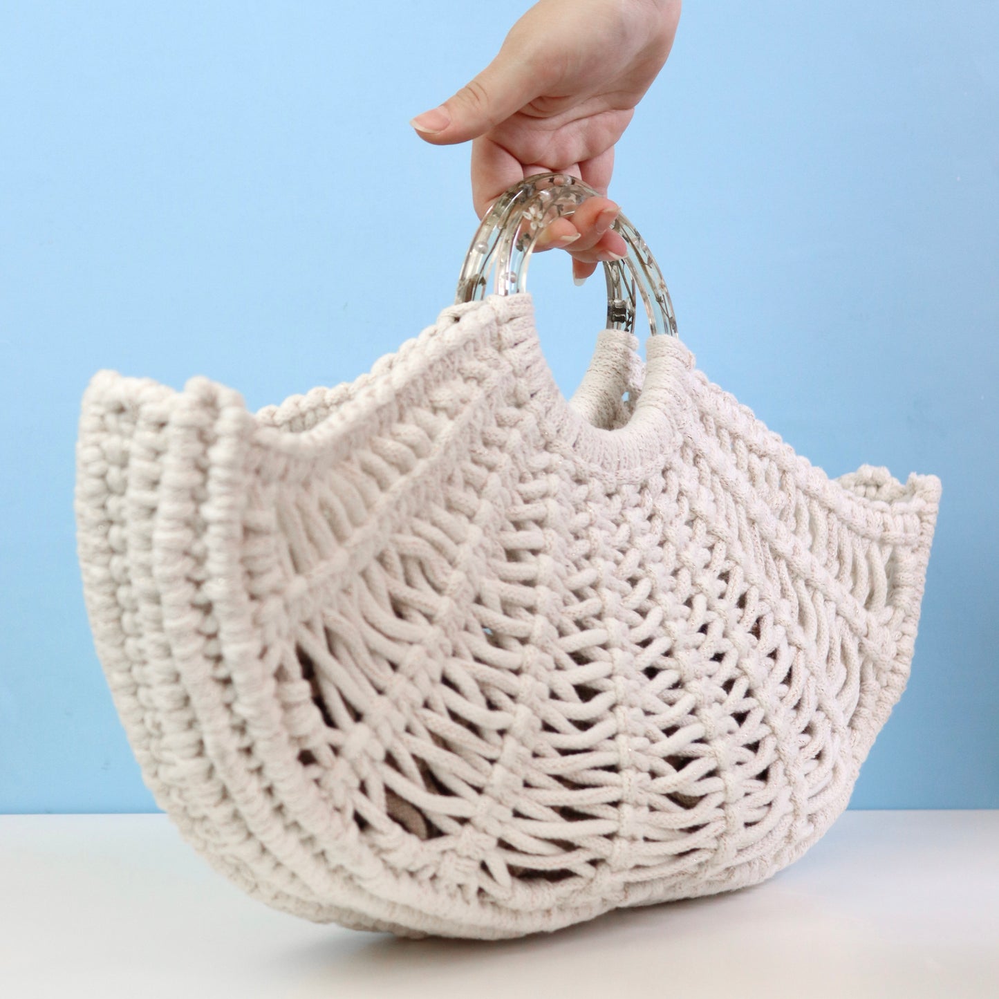 Borsa METAMORFOSI in macramè con manici in resina e Nontiscordardimé