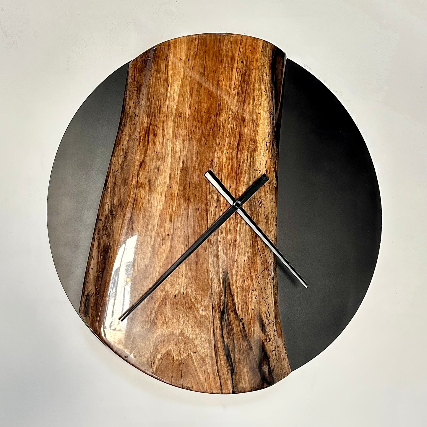 Orologio da parete in legno e acciaio verniciato nero Ø50cm