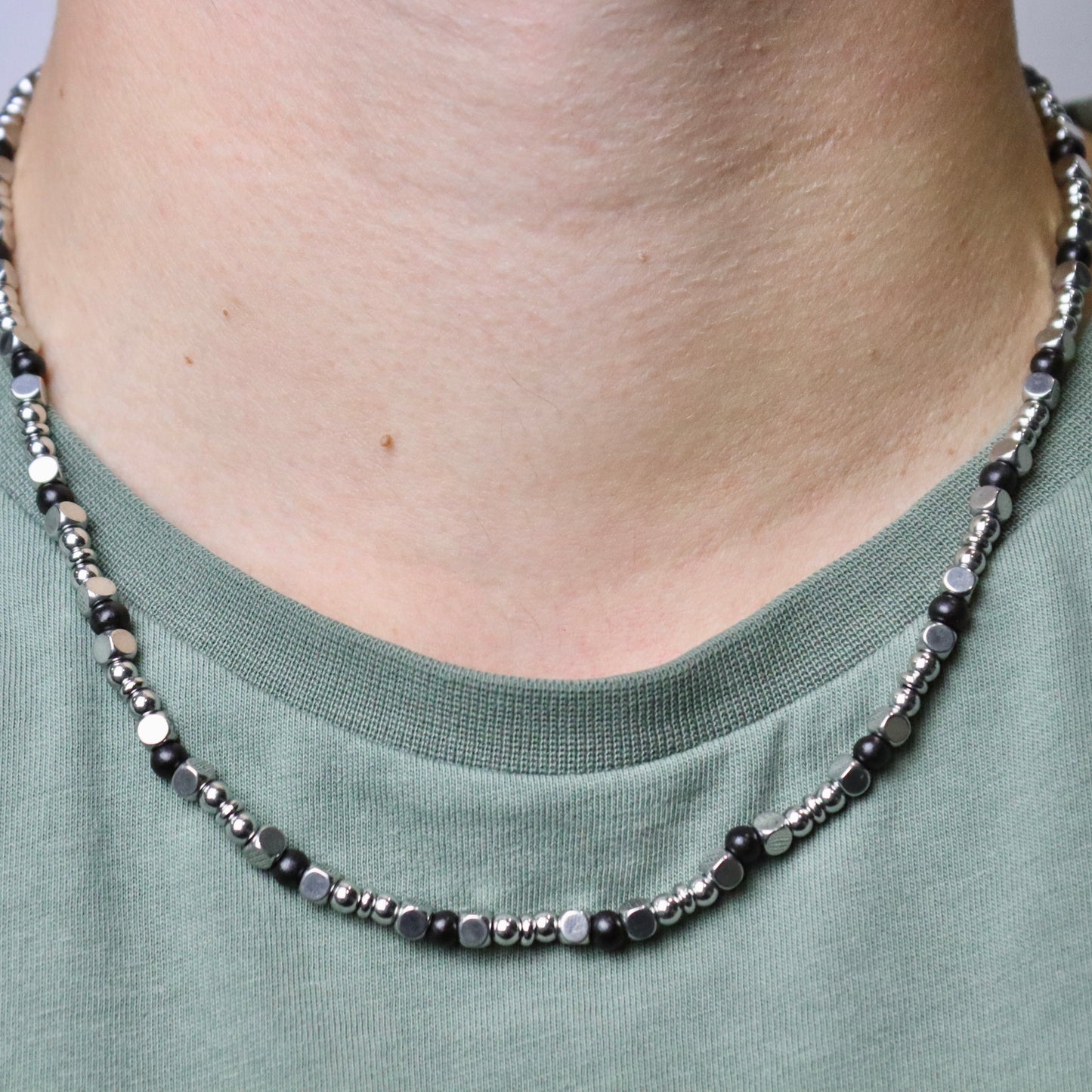 Collana da Uomo Artigianale Regolabile in Acciaio Inox e Cocco