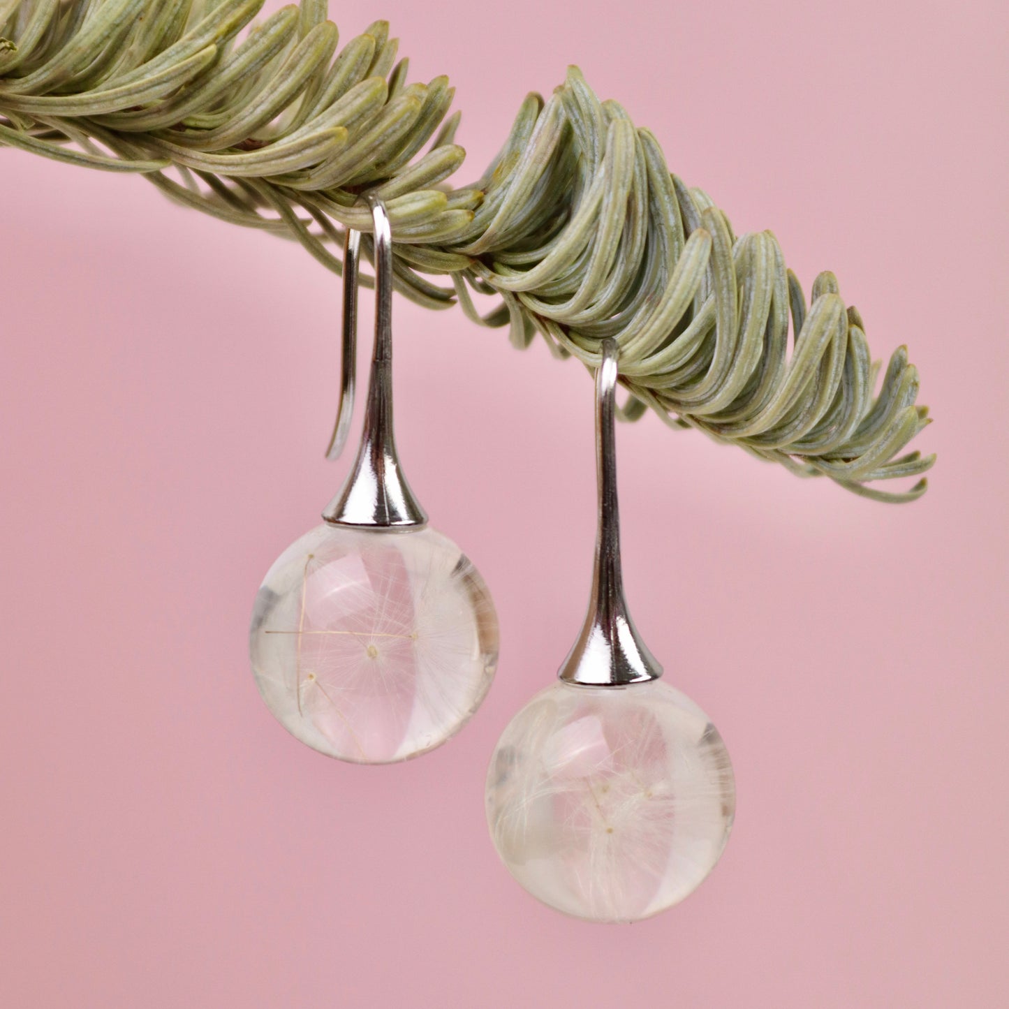 Orecchini pendenti sfera in resina con Soffione - BOLLA