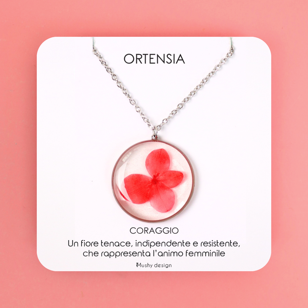 Collana in resina con Ortensia rossa e montatura in acciaio inox - PEZZO UNICO