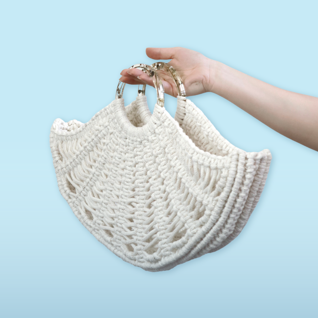 Borsa METAMORFOSI in macramè con manici in resina e Nontiscordardimé