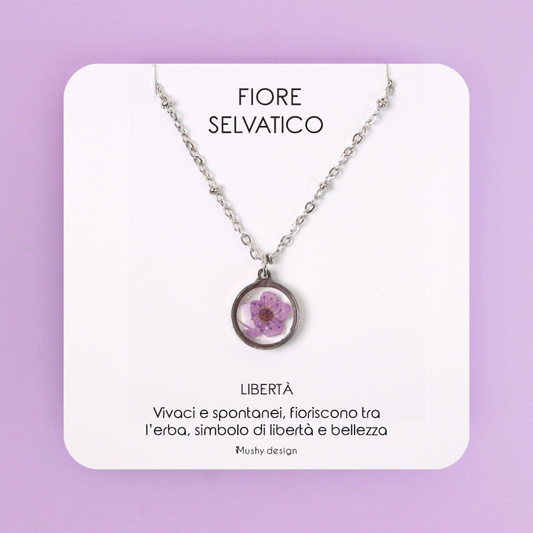 Collana in acciaio inossidabile e ciondolo in resina con fiore selvatico viola