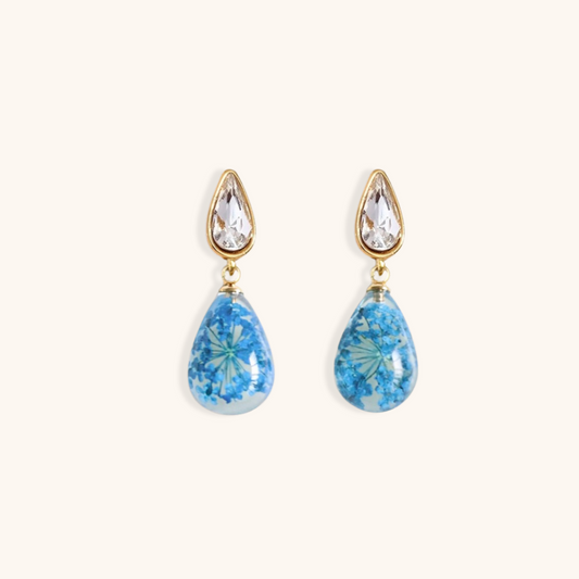 Orecchini Pendenti in Resina con Fiori Veri di Pizzo della Regina Anna blu - RUGIADA, Acciaio Inox