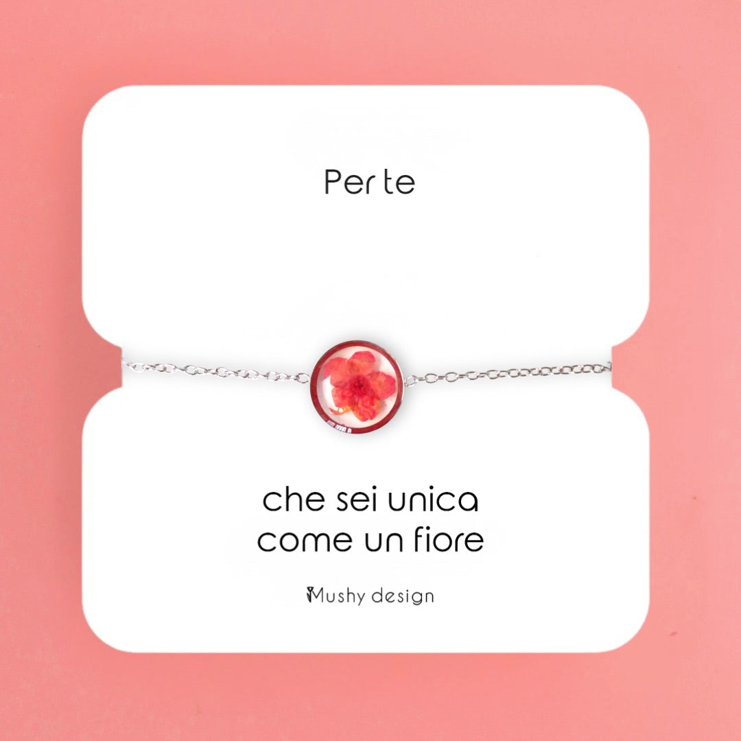 Bracciale in acciaio inox con ciondolo in resina e Fiore Selvatico magenta