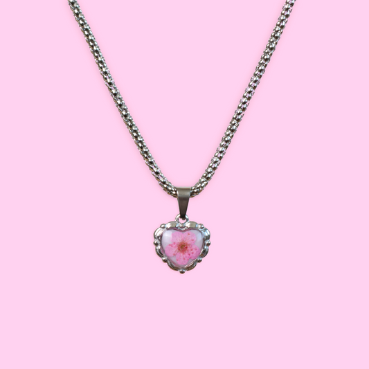 Collana cuore in acciaio inossidabile e ciondolo in resina con fiore selvatico Rosa