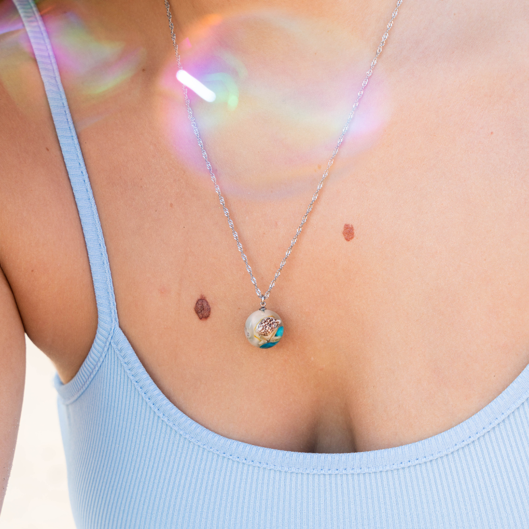 Collana BOLLA con Conchiglie vere e sassolini azzurri in acciaio inossidabile