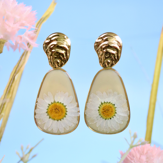 Orecchini Pendenti in Resina con Fiori Veri di Margherita - Acciaio Inox anallergico