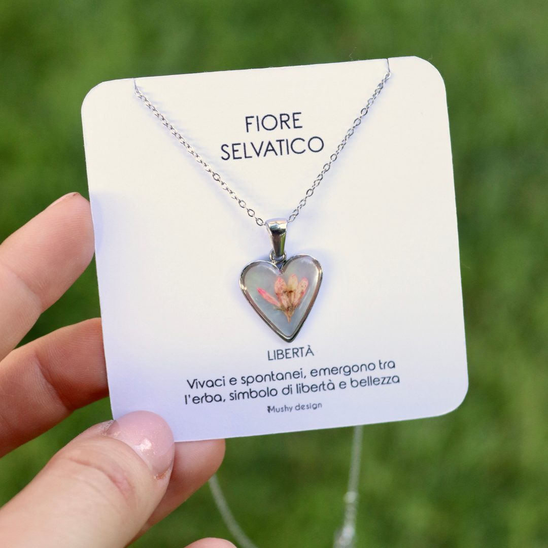 Collana AMARSI in acciaio inossidabile e ciondolo in resina con fiore Lysamachia