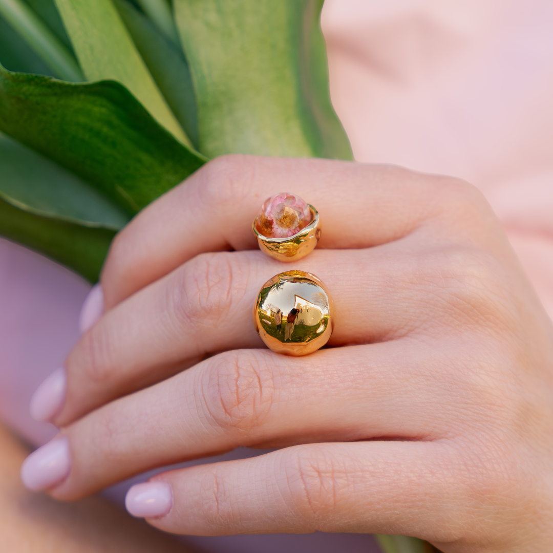 Anello PETRA regolabile in acciaio inox e fiore vero preservato nella resina GLIXIA rosa
