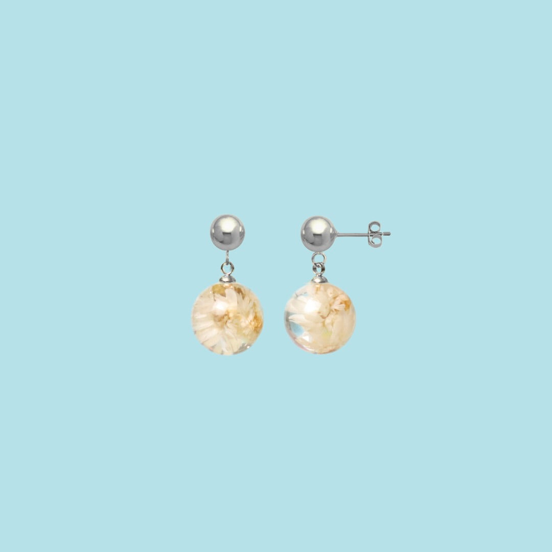 Paio di orecchini MINI BOLLE - sfere pendenti con fiore vero Glixia bianco e montatura acciaio inox