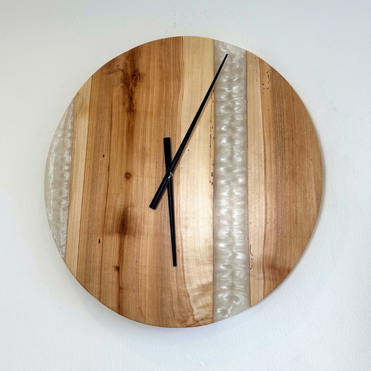 Orologio da parete in legno e resina bianca perlata Ø54cm