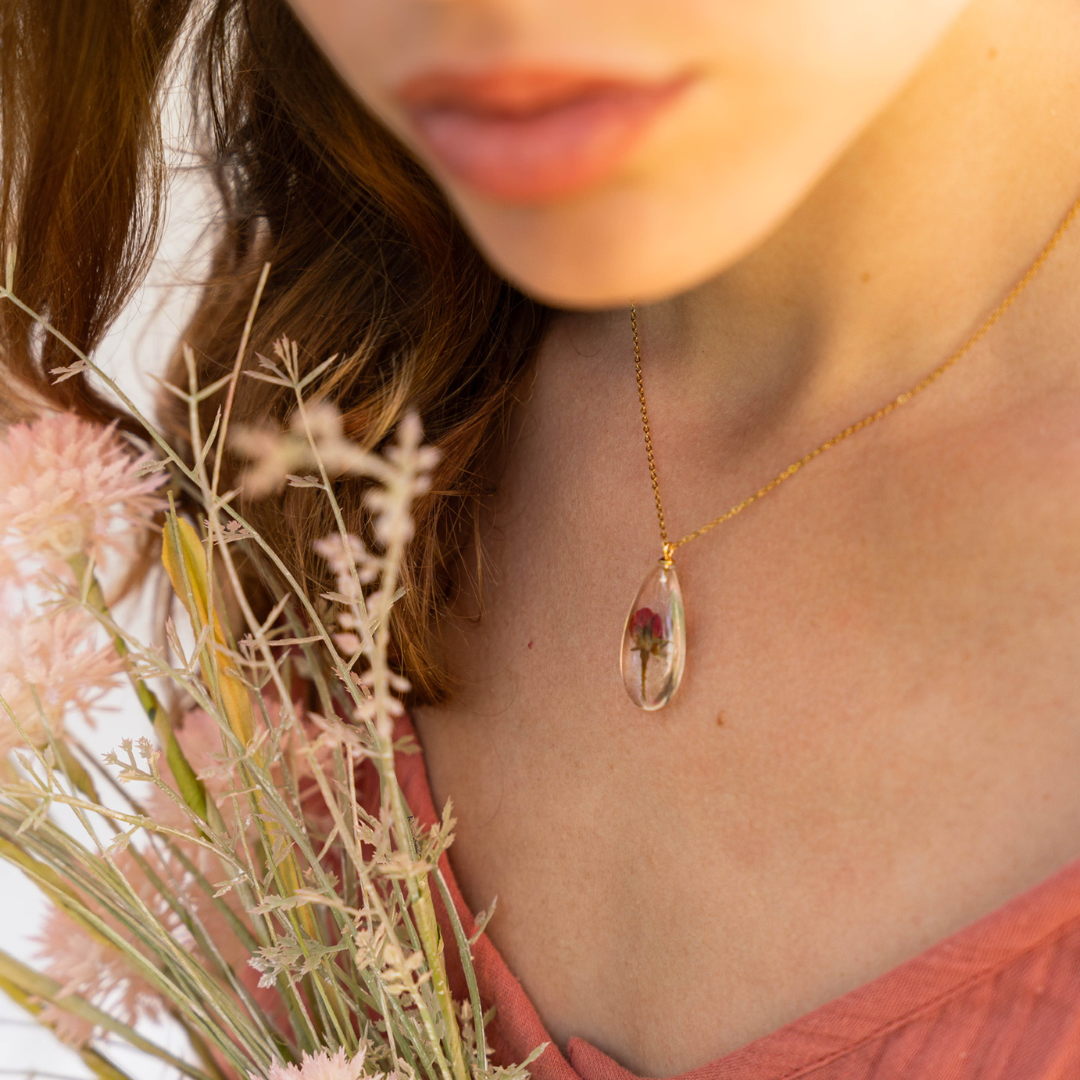 Collana in Resina con Fiore di Rosa Rossa - RUGIADA, Acciaio Inox
