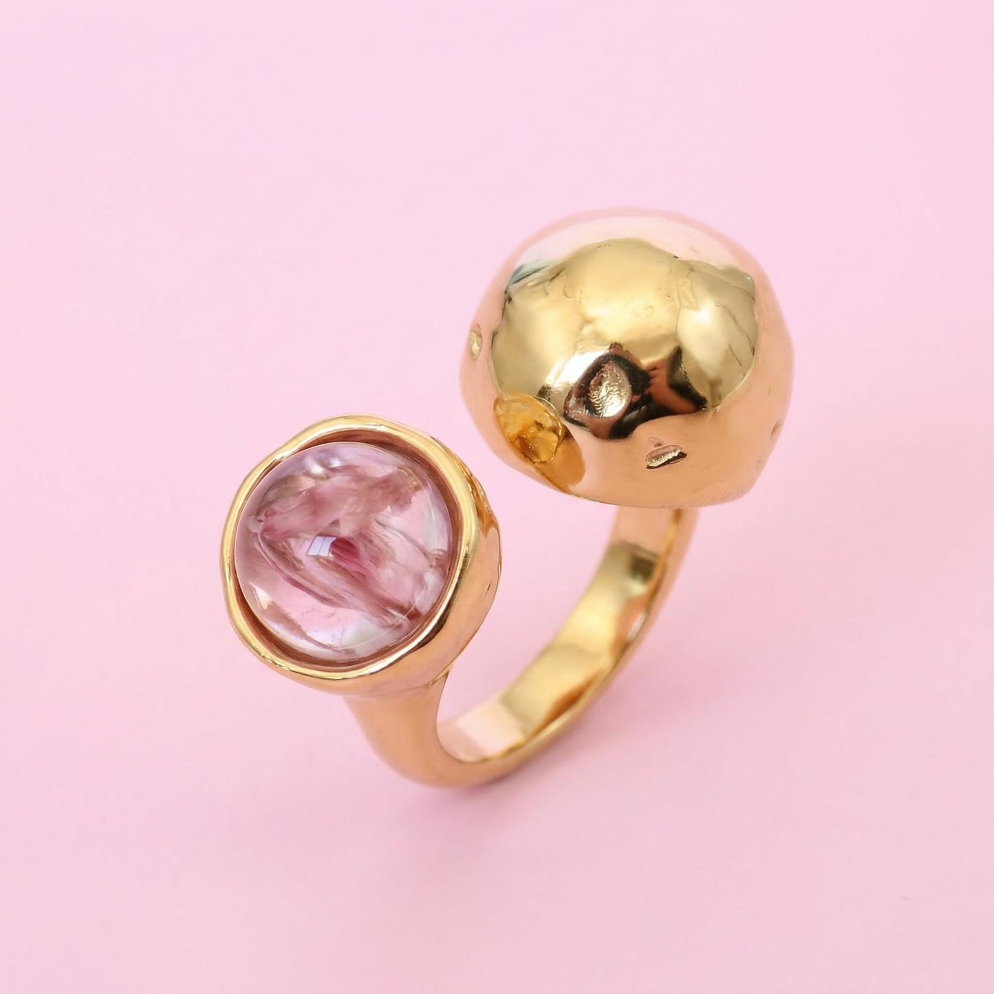 Anello PETRA regolabile in acciaio inox e fiore vero preservato nella resina TRIFOGLIO