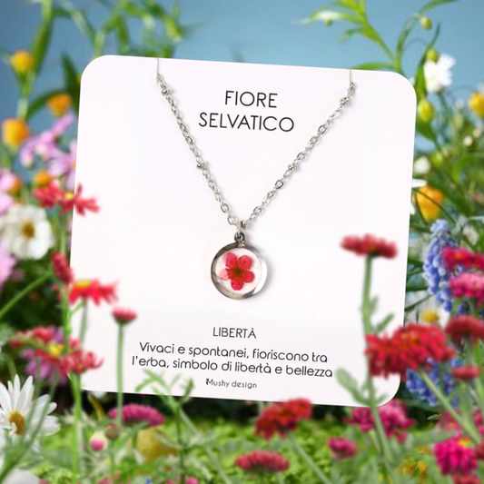 Collana in acciaio inossidabile e ciondolo in resina con fiore rosso