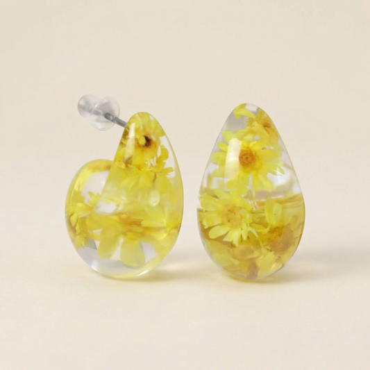 Orecchini a bottone a forma di goccia dupe in resina con fiori veri Glixia giallo