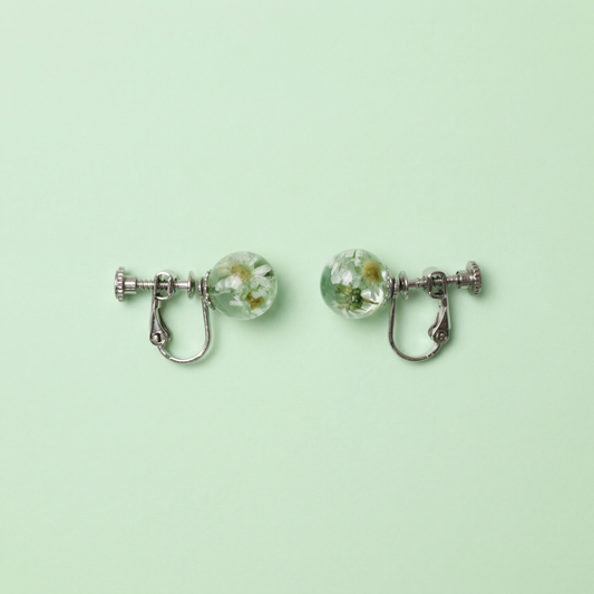 Orecchini a Clip in Resina con Fiori Veri Glixia Verde – Lobo Senza Foro, Acciaio Inox