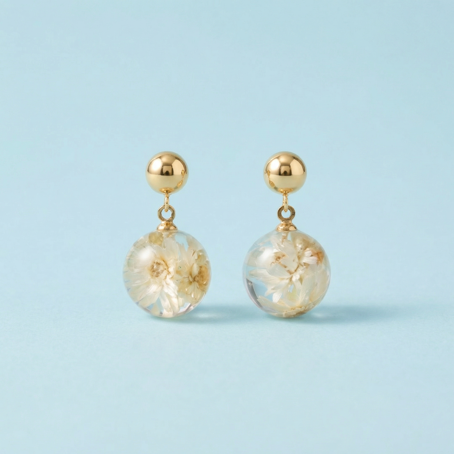Paio di orecchini MINI BOLLE - sfere pendenti con fiore vero Glixia bianco e montatura acciaio inox