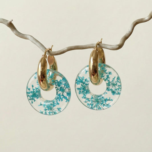 Paio di orecchini BLOOM in acciaio inossidabile e resina con Pizzo della regina Anna turchese