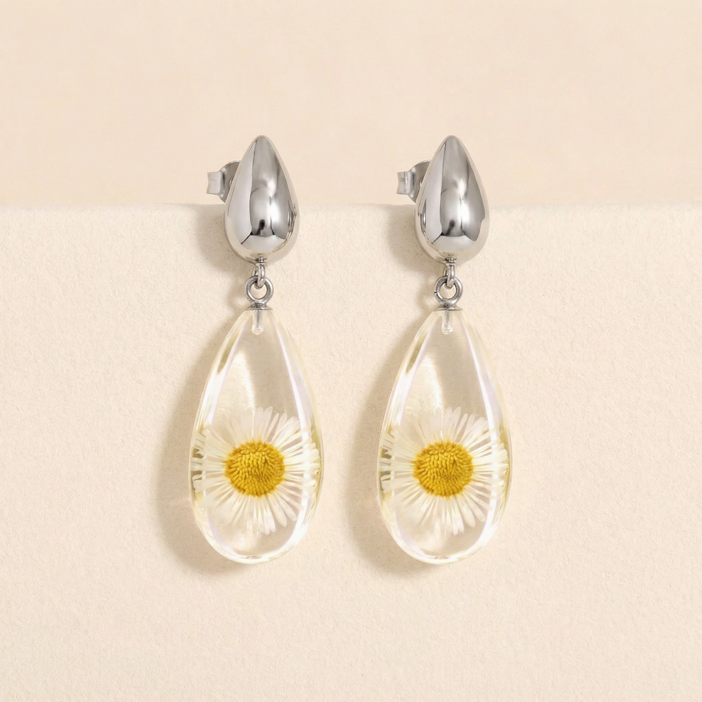 Orecchini Pendenti in Resina con Fiori Veri di Margherita - RUGIADA, Acciaio Inox
