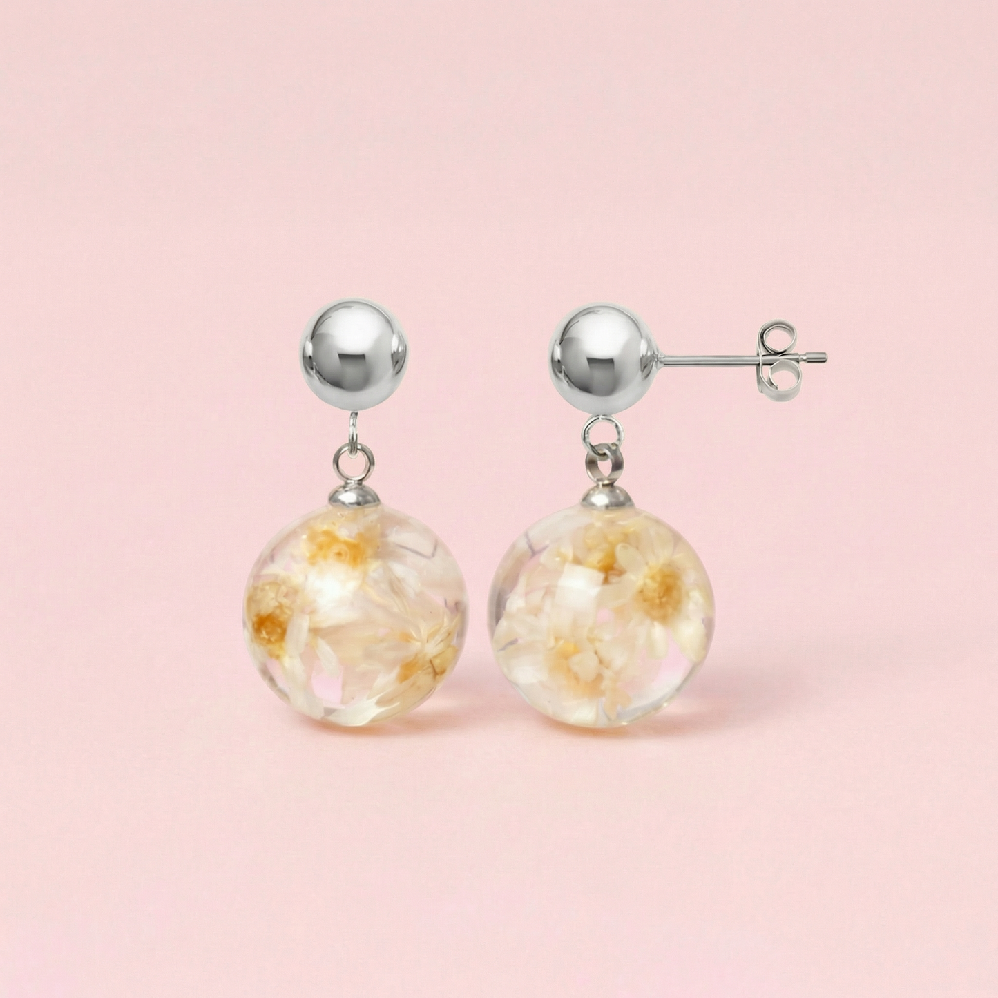 Paio di orecchini BOLLE - sfere pendenti con fiore vero Glixia bianco e montatura acciaio inox