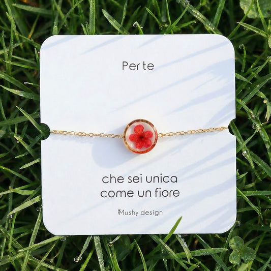 Bracciale in acciaio inox con ciondolo in resina e Fiore Selvatico rosso