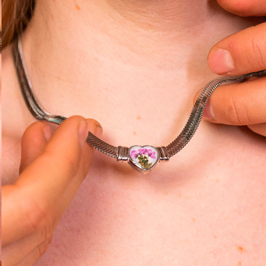 Collana girocollo cuore in Resina con Fiore vero - PEZZO UNICO