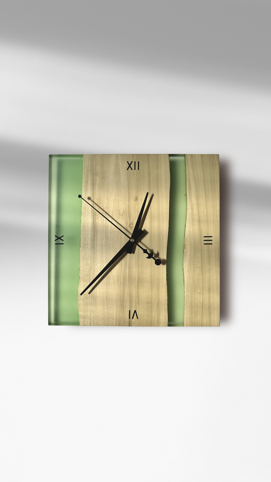 Orologio da parete in legno e resina verde satinata Ø32cm