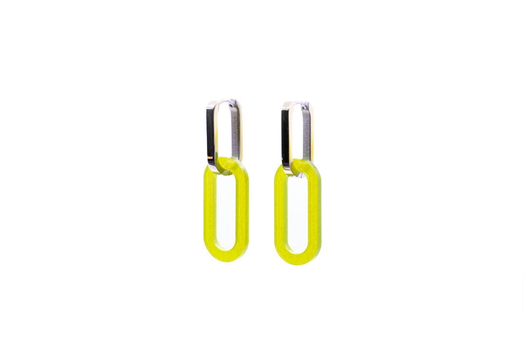 Paio di orecchini CATENA pendenti a catena in acciaio inossidabile e acrilico giallo granita